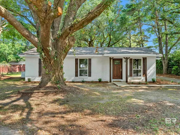 9156 Paula Dr, Semmes, AL 36575