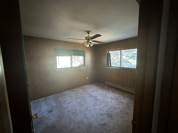 5th image of 1649 Lyran Ave