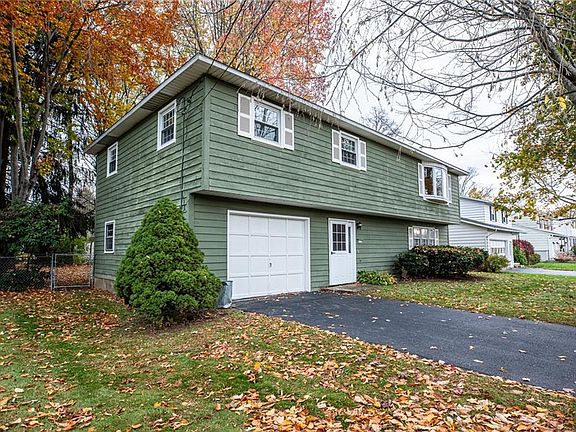3rd image of 4171 Chariot Ln