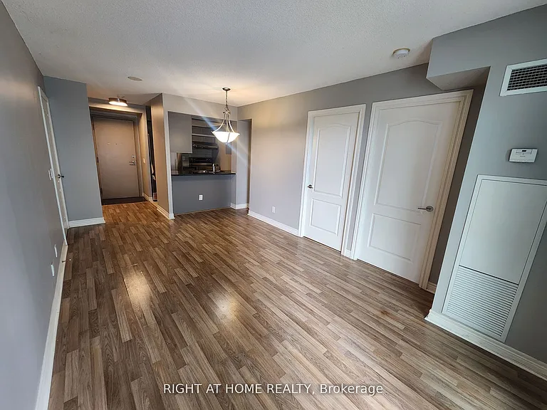 70 Town Centre Ct #407 — Photo 9