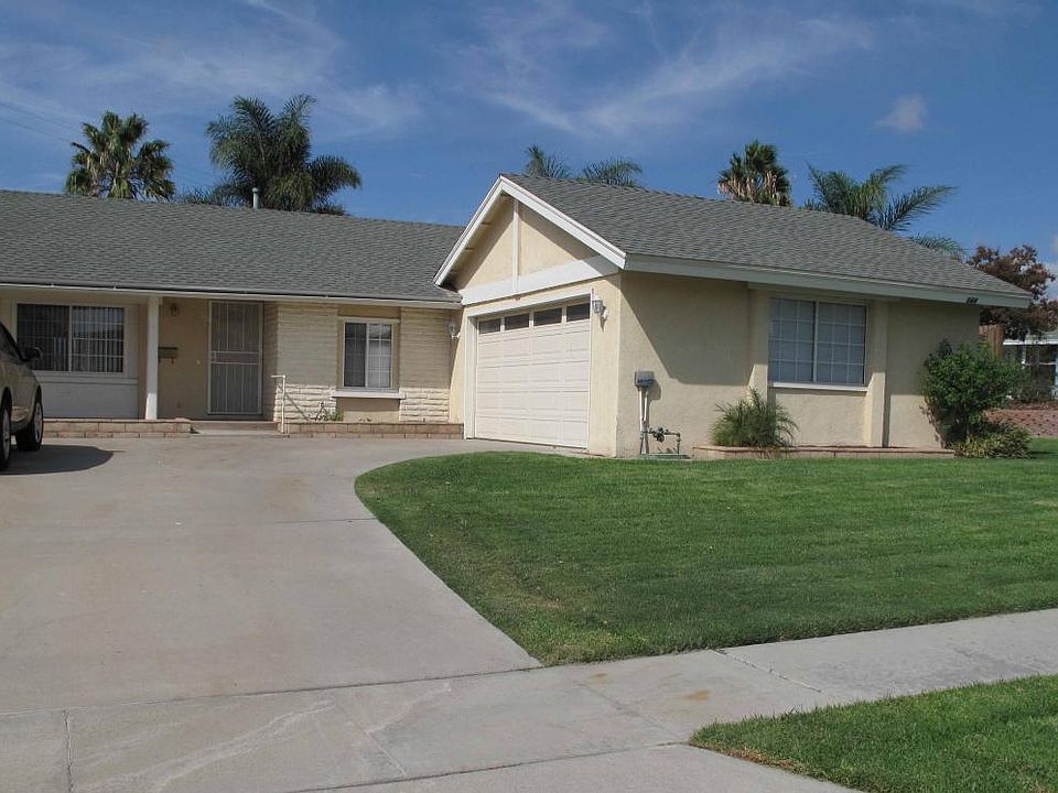 1st image of 544 San Gorgonio Dr