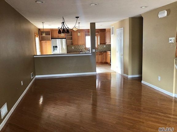 3rd image of 66 Littlefield Ave