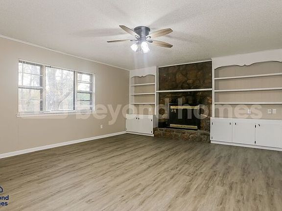 4th image of 74 Cardinal Valley Dr