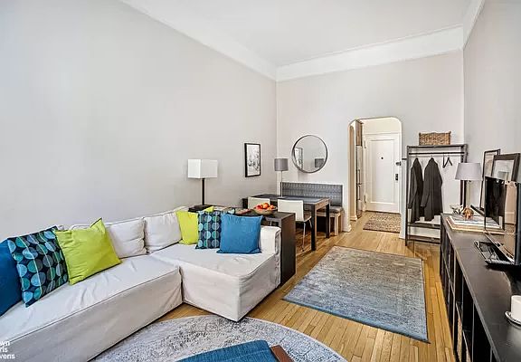 2nd image of 104 E 37th St APT 2C