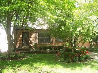 1st image of 383 Huntmere Dr