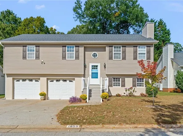 1859 Camden Forest Dr, Winston Salem, NC 27127