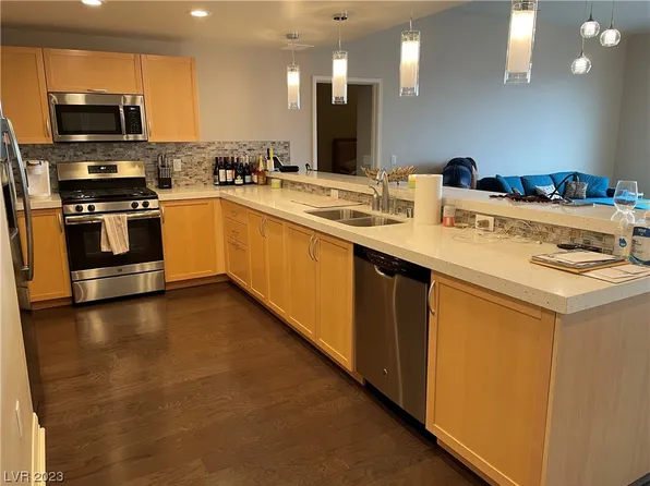 150 Las Vegas Blvd #906, Las Vegas, NV 89106