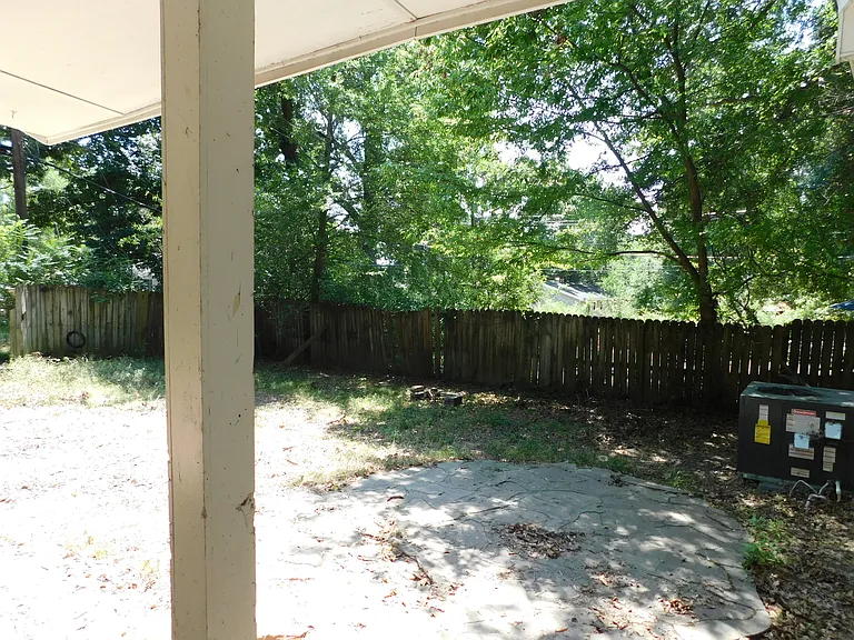 17 Irving Dr — Photo 9