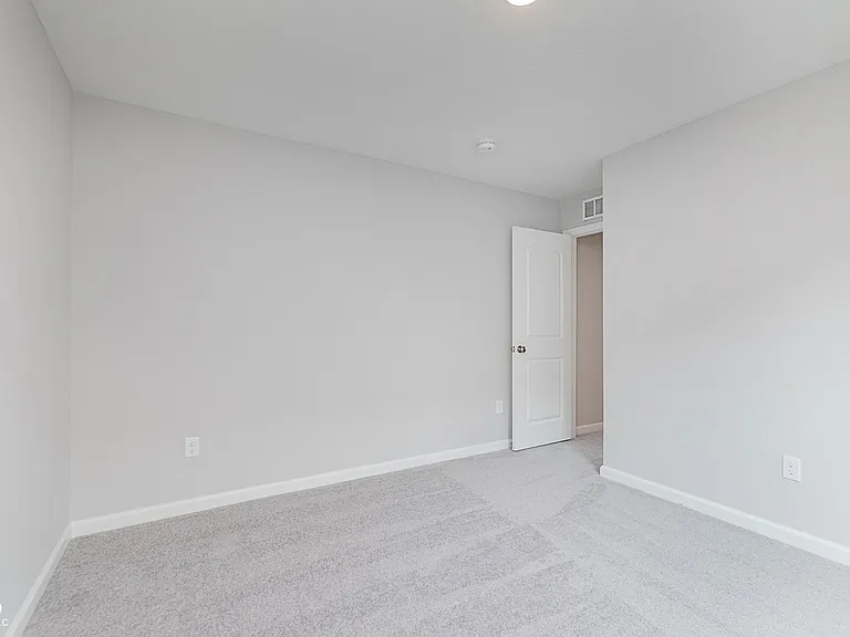 3807 Sterling Dr — Photo 20