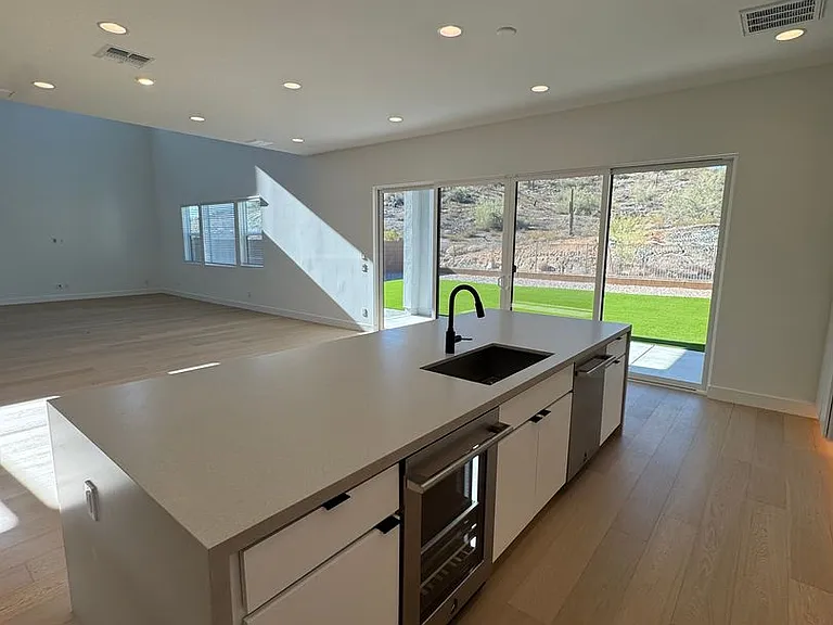 7326 W Running Deer Trl — Photo 48