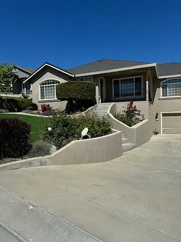 1179 Oak Creek Dr photo 1