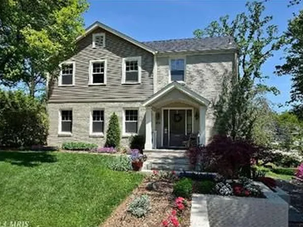 419 E Columbia St, Falls Church, VA 22046