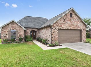 102 Rue Aubin, Lafayette, LA 70503