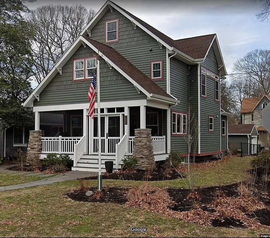 221 Vansant Ave photo 1