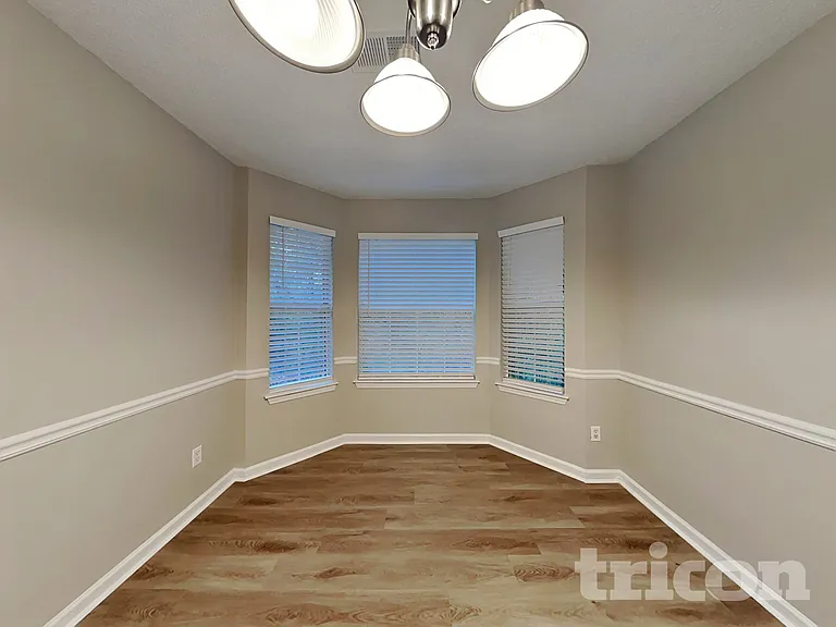 6746 Pole Creek Dr — Photo 4