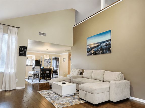 3rd image of 29122 Foxingham Cir