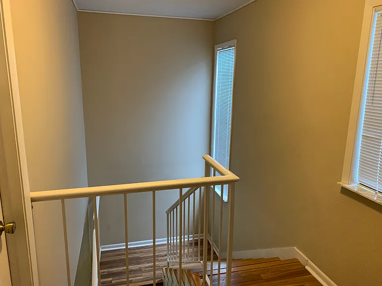 1536 N Carolwood Blvd — Photo 27