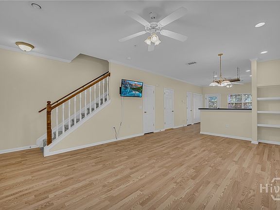 5th image of 205 Woodstone Drive #8
