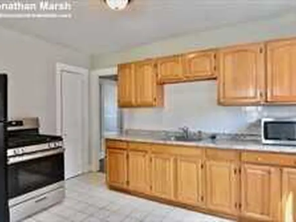 (undisclosed Address), Dorchester Center, MA 02124