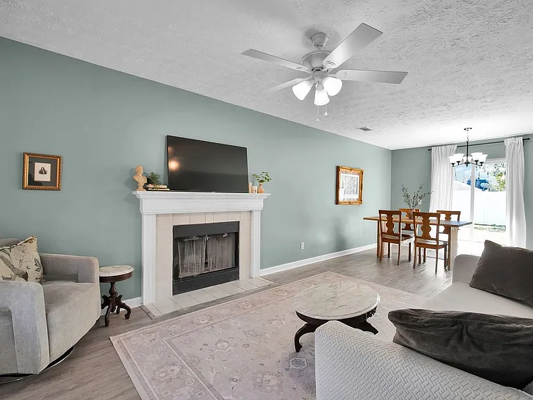 234 Bordeaux Ln — Photo 9