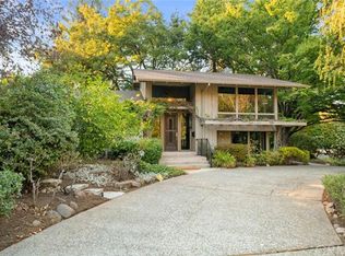 2086 Vallombrosa Ave, Chico, CA 95926