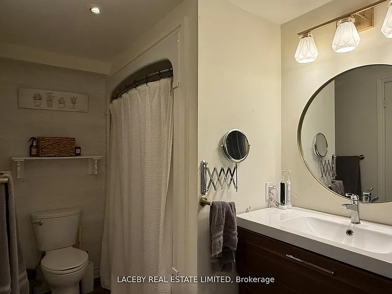 19 Grandview Cres — Photo 5
