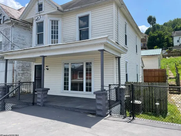 463 Lee Ave, Clarksburg, WV 26301