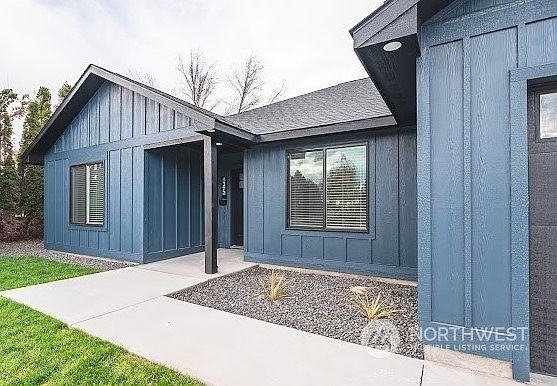 2nd image of 6372 Farrer Way