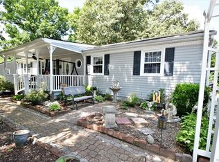 15612 Saddlebrook Rd, Chesterfield, VA 23838