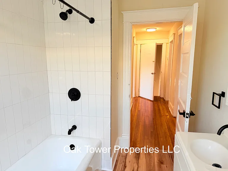 3301 Main St #A — Photo 6