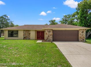 7358 Glen Cove Rd, Weeki Wachee, FL 34613