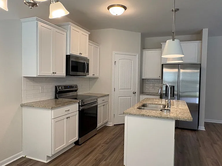 1110 Marne Blvd — Photo 12