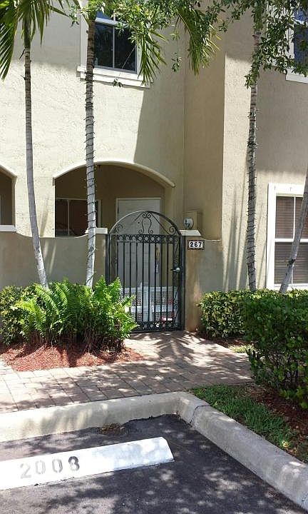 1st image of 267 Lake Monterey Cir