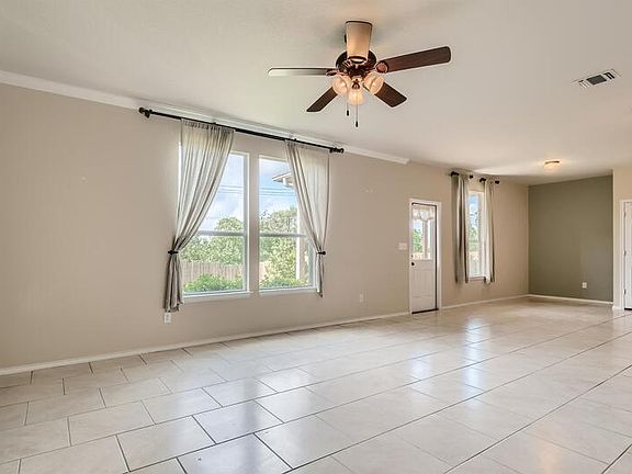 5th image of 12406 Crockett Way