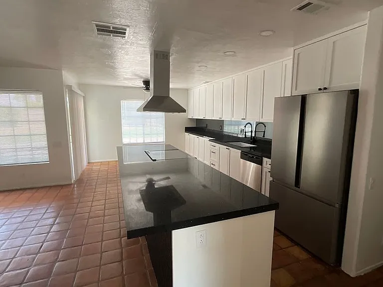 74378 Myrsine Ave — Photo 6