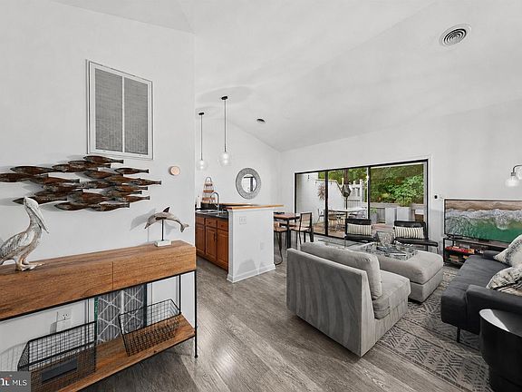 3rd image of 39276 Timberlake Ct #7801