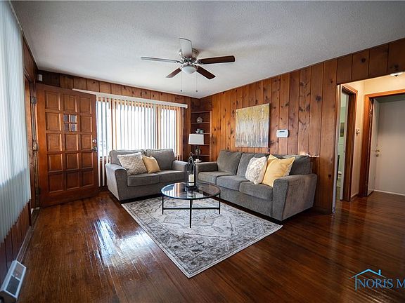 4th image of 5134 Arbor Way