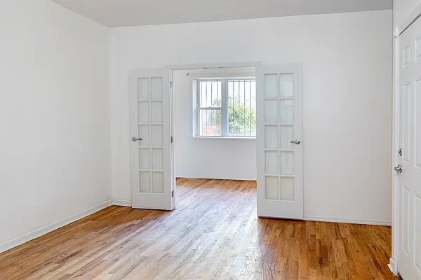 Rented by Compass | media 9