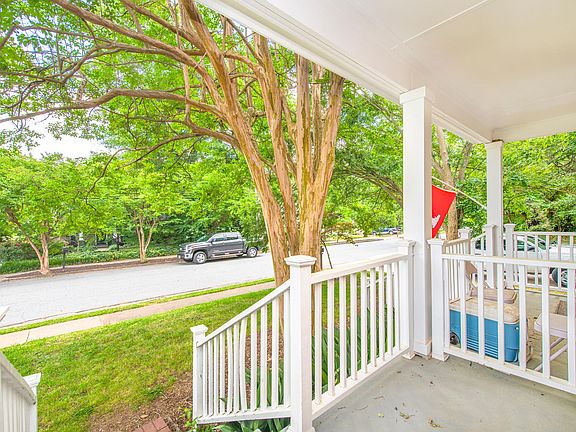 2nd image of 34 Melville Ave