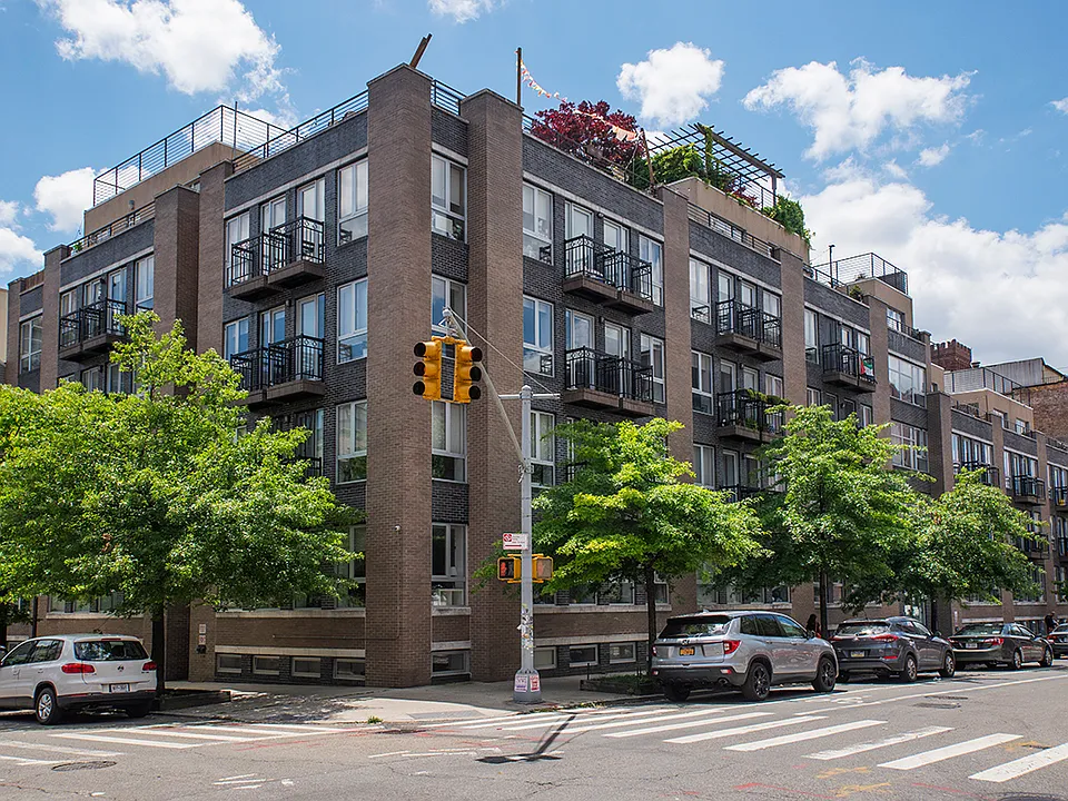 80 Meserole St #2L