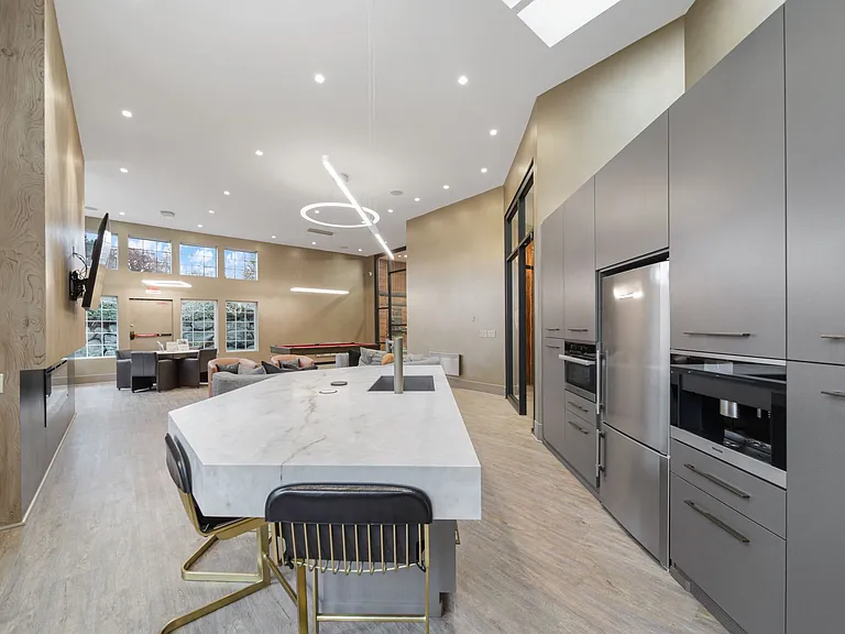Southridge — Photo 8
