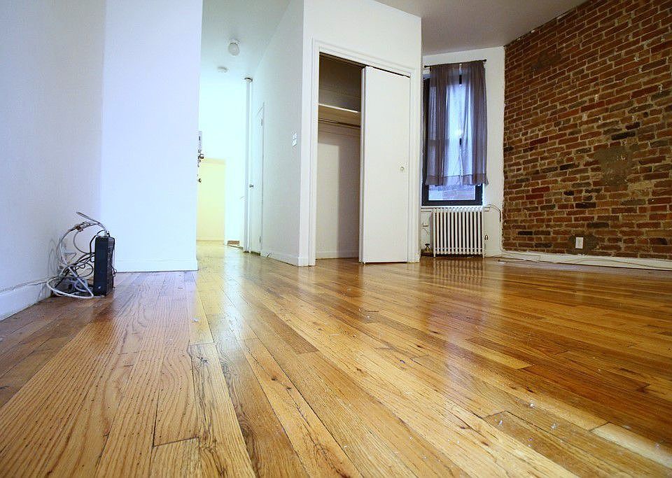 2nd image of 242 E 77th St APT 3FW