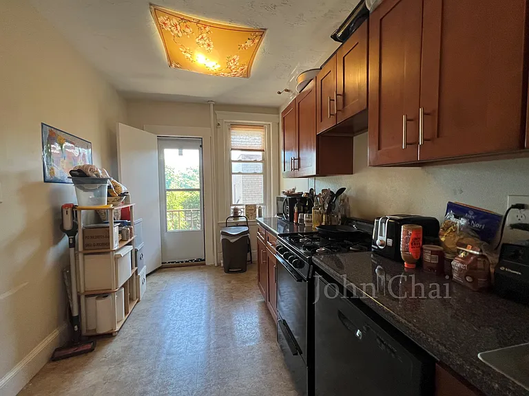 8 Vinal St #14 — Photo 12