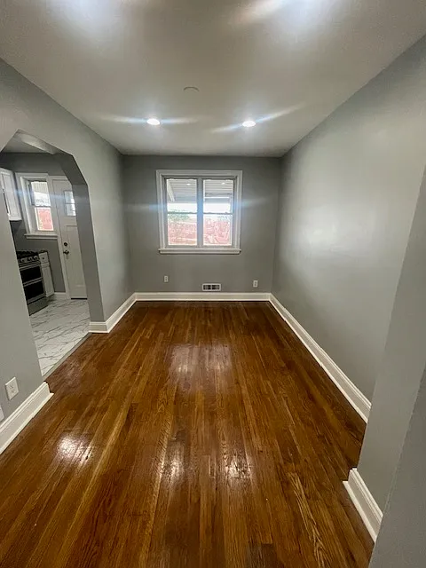 1606 S Ellamont St — Photo 3