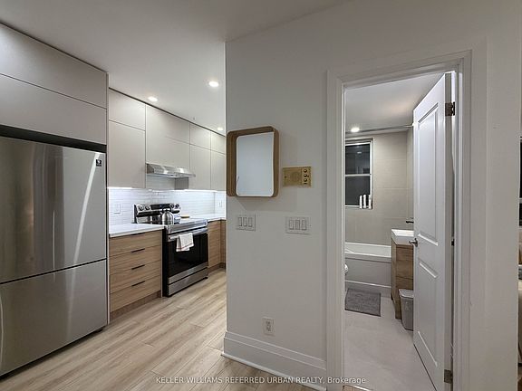 2nd image of 823 Millwood Rd #6