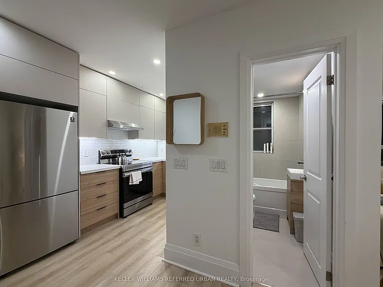 823 Millwood Rd #6 — Photo 2