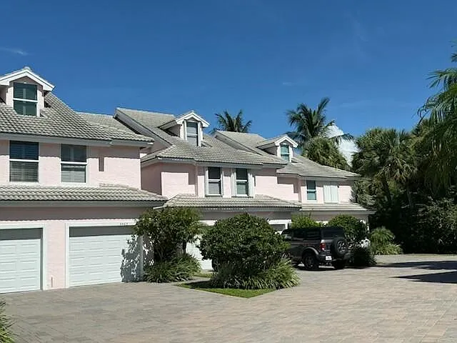 4408 Fairway Dr N — Photo 3