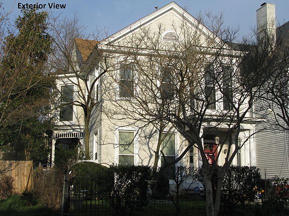 4th image of 76 Webster Ave #2