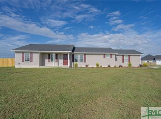 215 Park Pl, Ellabell, GA 31308