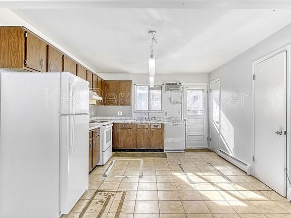 4th image of 9406 W 57th Ave #3